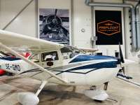 1975Cessna F172M 